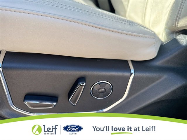 Used 2018 Ford Expedition Platinum image 17