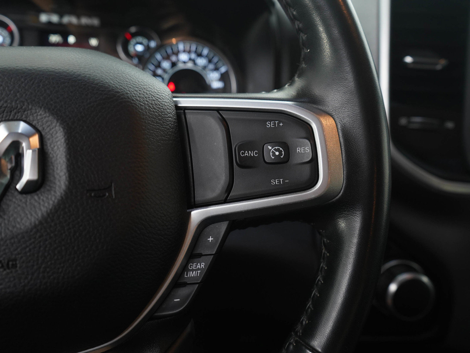 Used 2022 RAM 1500 Big Horn AWD/4WD image 26