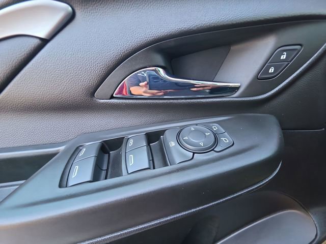 Used 2023 Chevrolet Bolt LT w/ Infotainment Package image 21