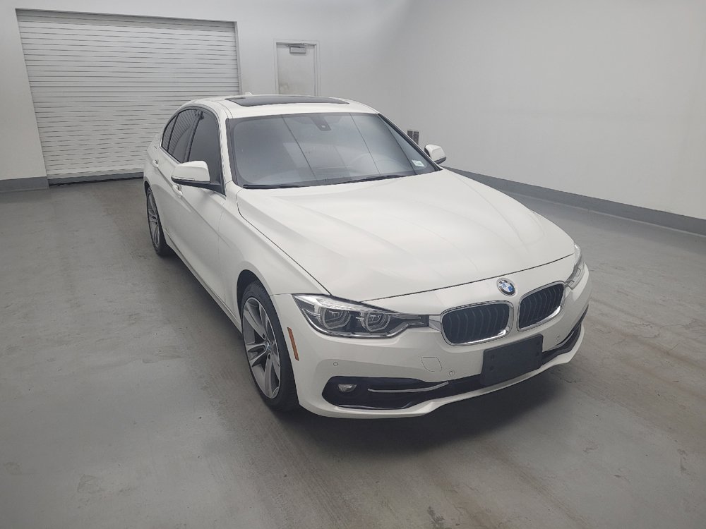 Used 2017 BMW 330i Sedan w/ Premium Package RWD image 13