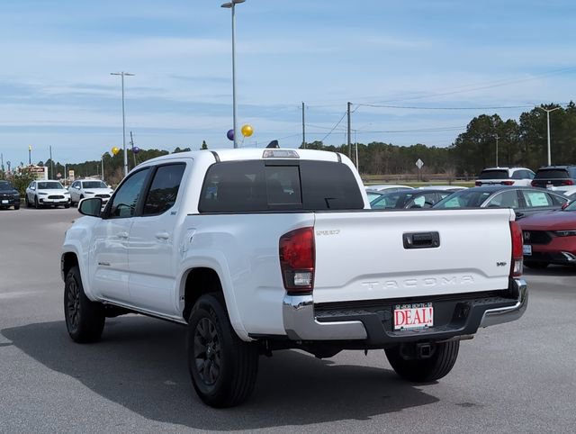 Used 2021 Toyota Tacoma SR5 RWD image 6