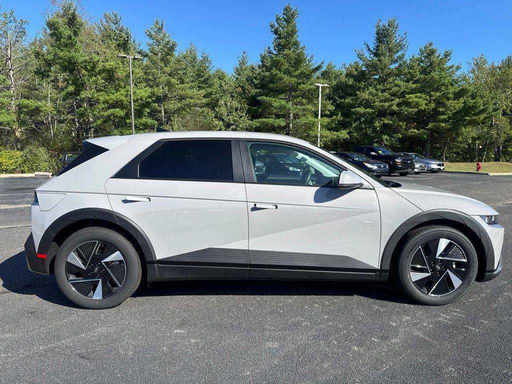 New 2027 Hyundai Ioniq 5 SE RWD image 6