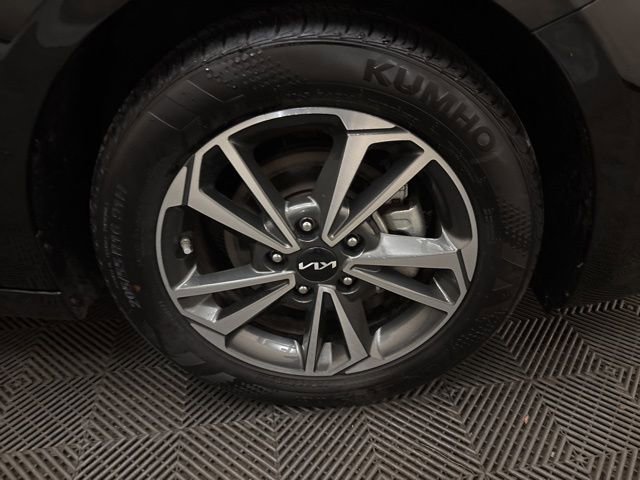 Certified 2024 Kia Forte LXS image 24