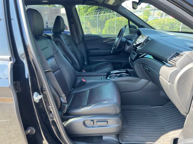 Used 2021 Honda Pilot Black Edition image 9