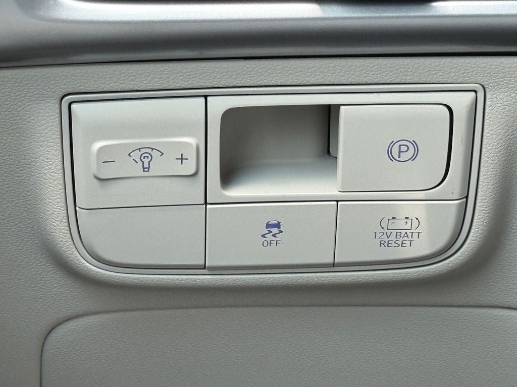 New 2026 Hyundai Tucson Blue SE FWD image 17