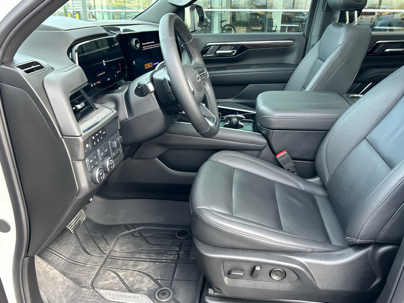 Used 2025 Chevrolet Suburban Z71 w/ Z71 Off-Road Package image 30