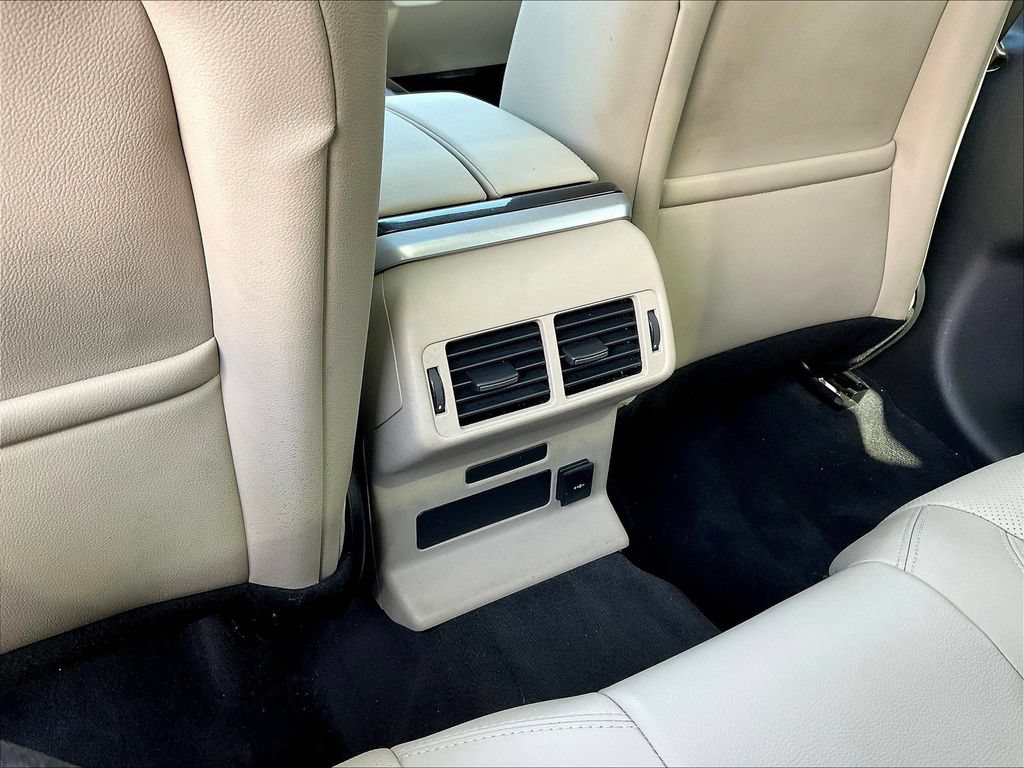 Used 2023 Land Rover Range Rover Velar S AWD/4WD image 10