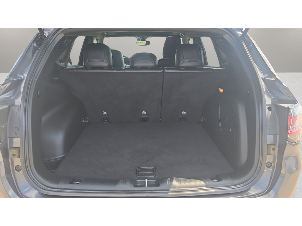 Used 2023 Jeep Compass Latitude w/ Sun and Sound Group AWD/4WD image 9