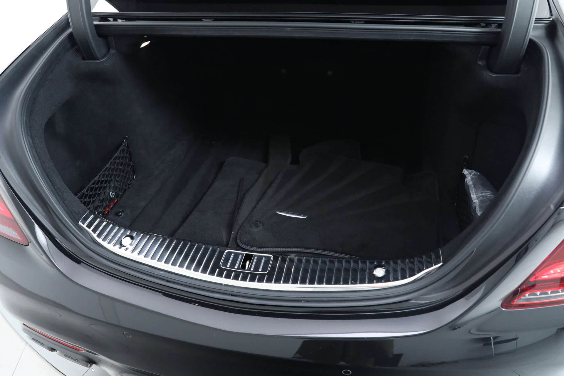 Used 2020 Mercedes-Benz S 63 AMG 4MATIC Sedan image 37