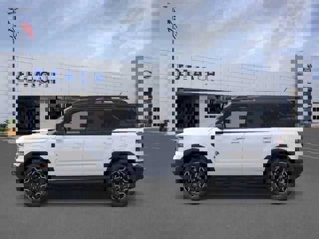 New 2025 Ford Bronco Sport Outer Banks image 3