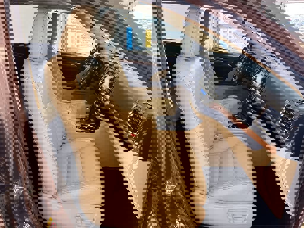 Used 2018 Toyota Highlander Limited image 24