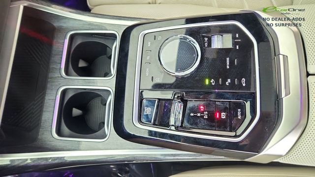 Used 2023 BMW 740i w/ Parking Assistance Package image 49