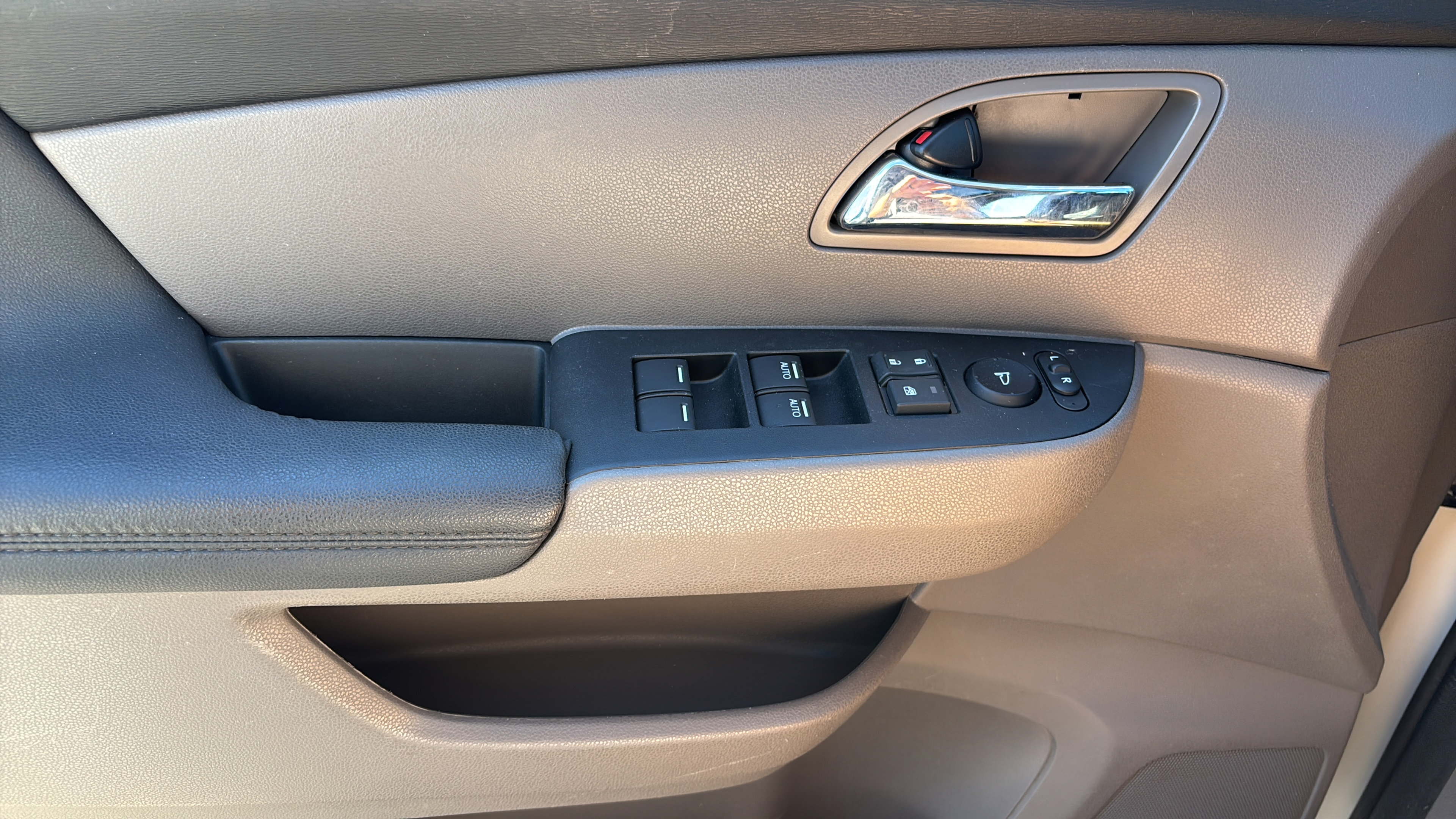 Used 2016 Honda Odyssey EX-L image 23