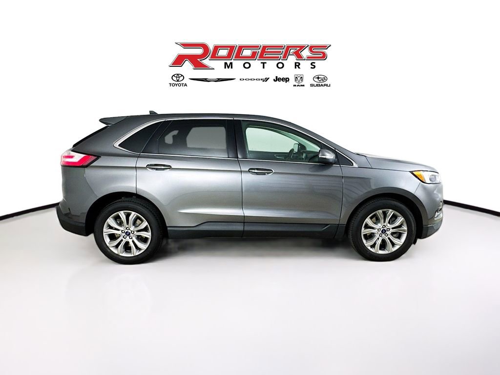 Used 2022 Ford Edge Titanium image 9
