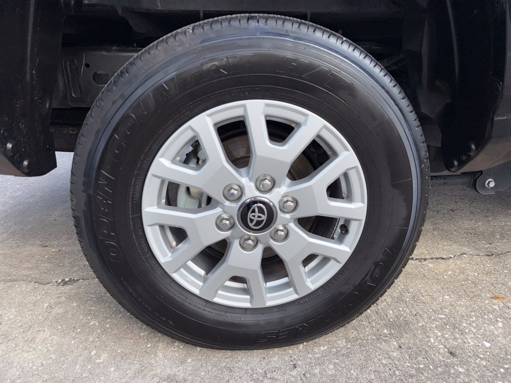 Used 2025 Toyota Tacoma SR5 RWD image 35