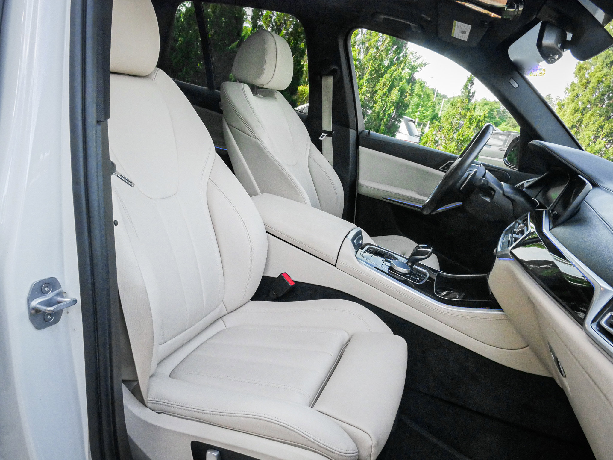 Used 2019 BMW X5 xDrive40i w/ Premium Package 2 AWD/4WD image 31