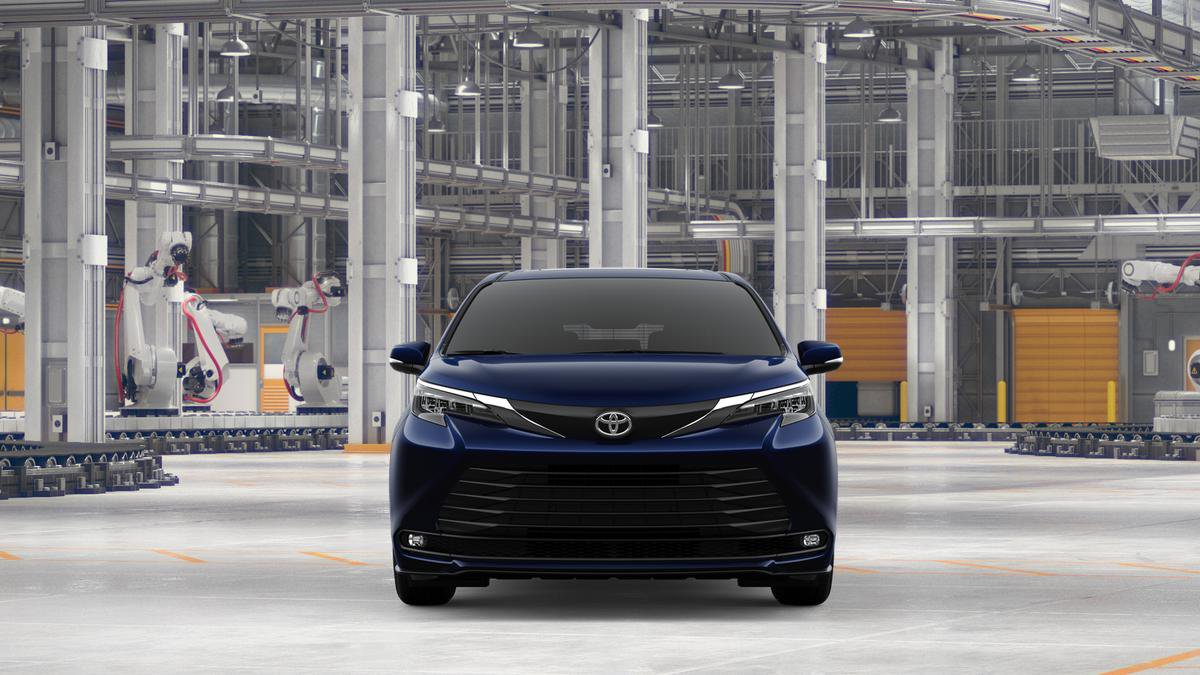New 2026 Toyota Sienna XLE image 17