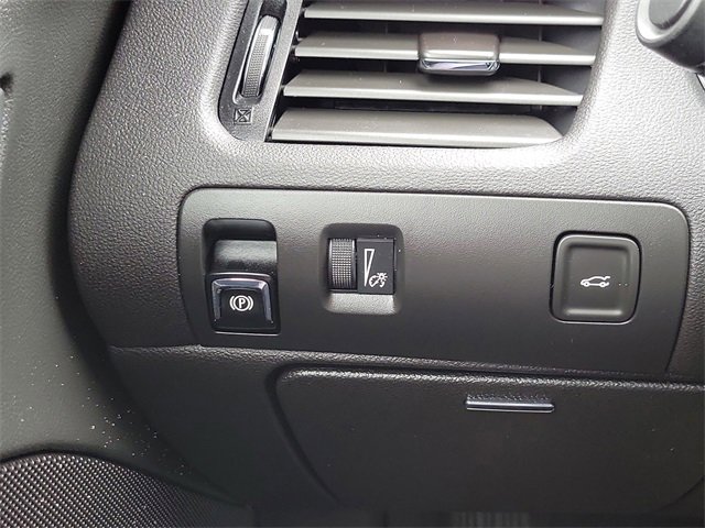 Used 2019 Chevrolet Impala LT image 14