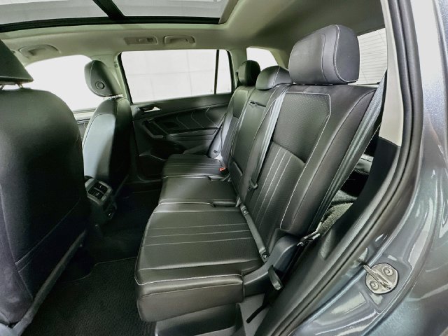 Certified 2024 Volkswagen Tiguan SE AWD/4WD image 24