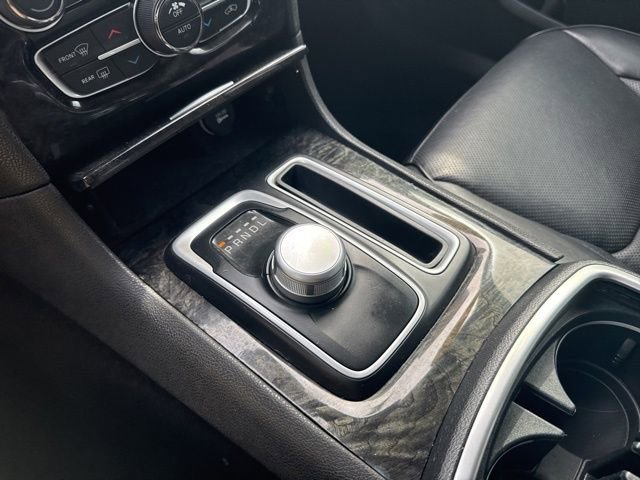 Used 2018 Chrysler 300 Limited RWD image 34
