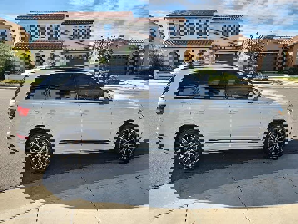 Used 2023 Audi Q7 3.0T Premium Plus w/ Premium Plus Package image 6