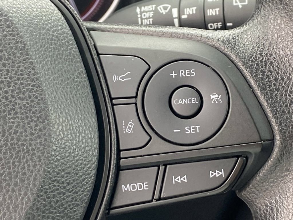 Certified 2023 Toyota RAV4 XLE AWD/4WD image 28