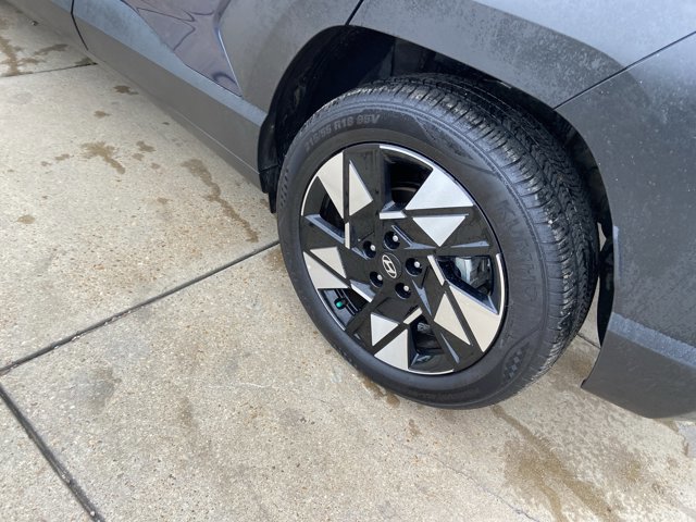 Used 2025 Hyundai Kona SEL FWD image 30