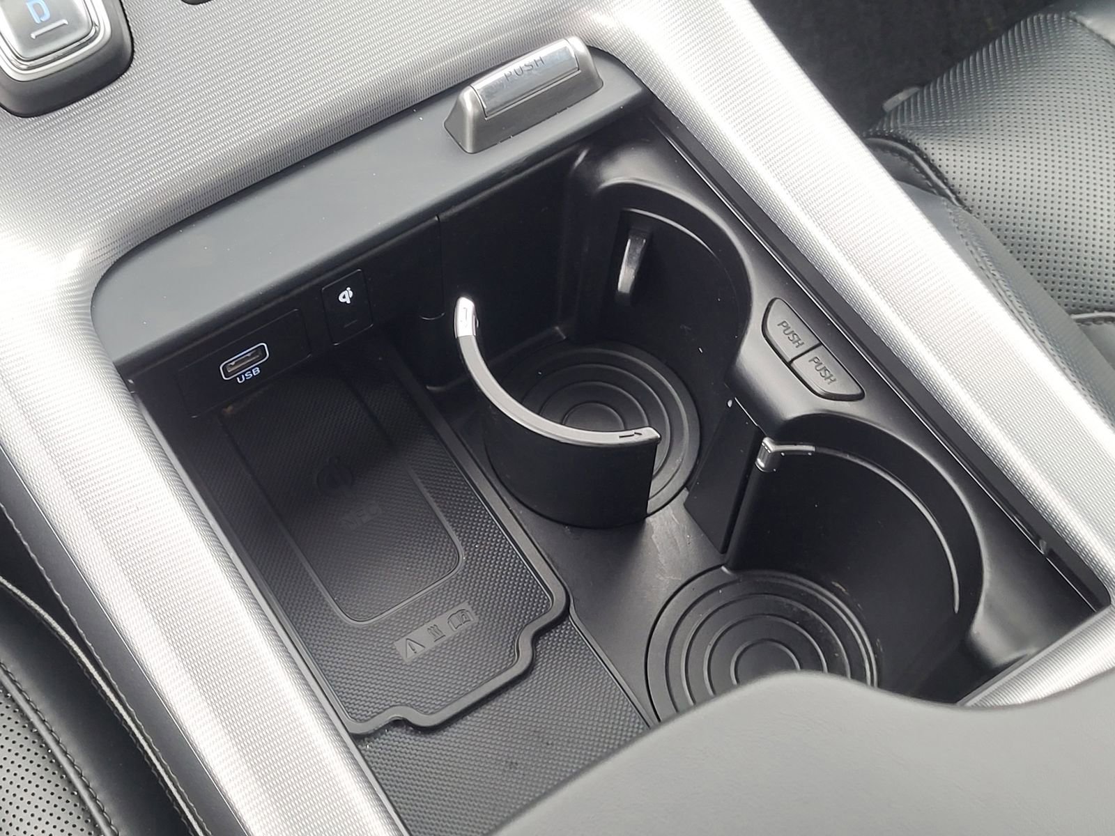 Used 2024 Hyundai Palisade Calligraphy image 21