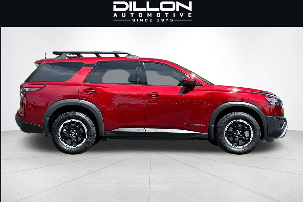 Used 2025 Nissan Pathfinder Rock Creek AWD/4WD image 3