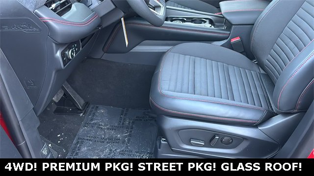 New 2026 Ford Explorer ST-Line w/ ST-Line Street Pack image 23