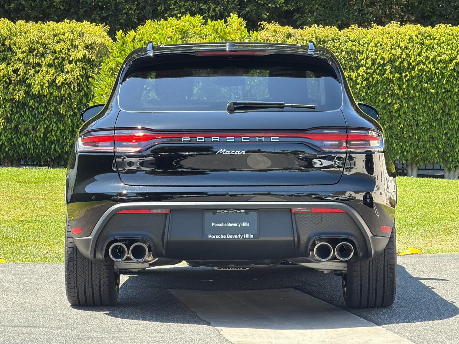 New 2026 Porsche Macan AWD/4WD image 7