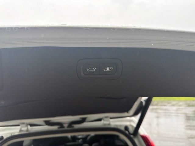 Used 2022 Volvo XC90 T5 Momentum w/ Climate Package AWD/4WD image 19