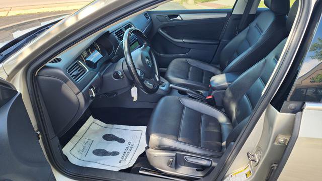 Used 2013 Volkswagen Jetta TDI FWD image 13