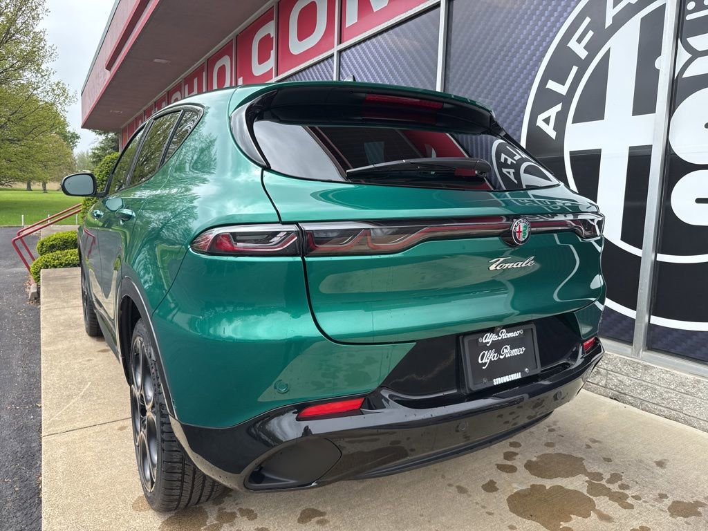 New 2025 Alfa Romeo Tonale AWD/4WD image 8