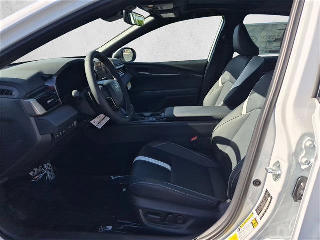New 2026 Toyota Camry SE w/ Multimedia Upgrade Package FWD image 4