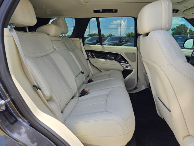 Used 2026 Land Rover Range Rover SE AWD/4WD image 21