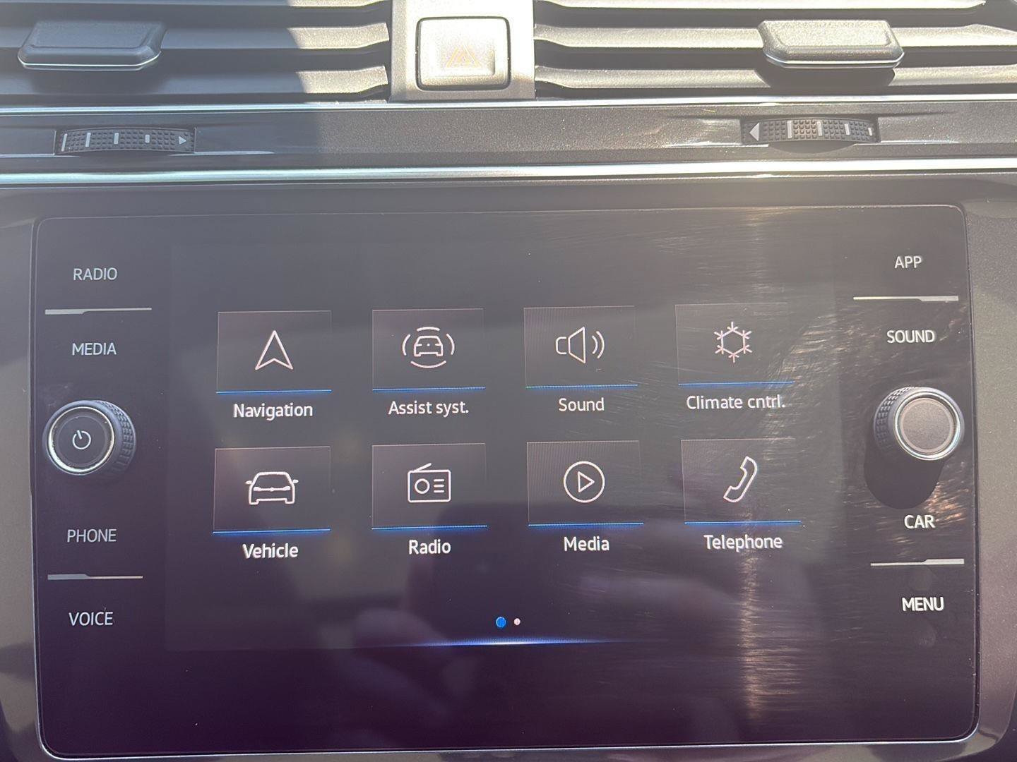 Certified 2023 Volkswagen Tiguan SE w/ Panoramic Sunroof Package AWD/4WD image 21
