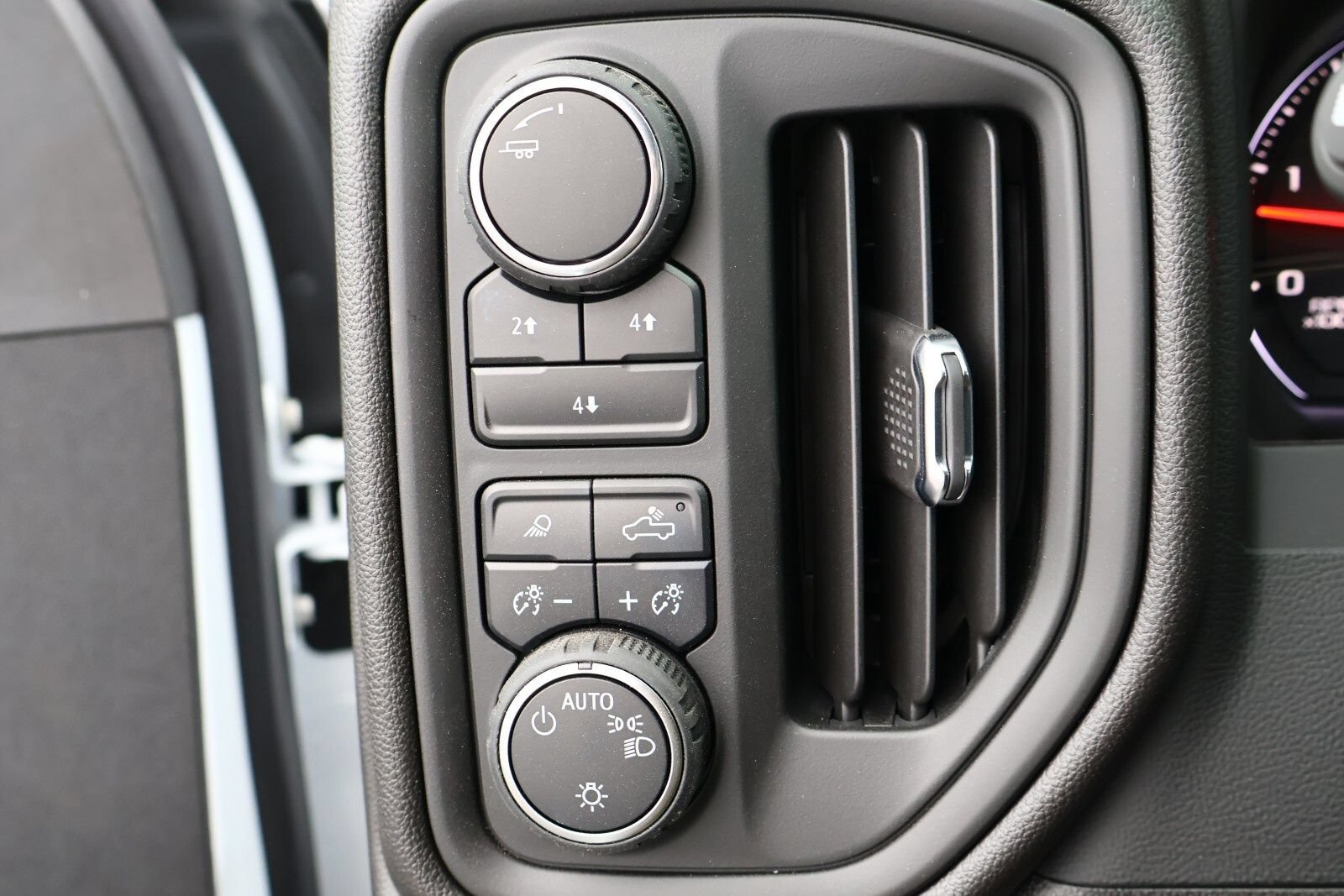 Used 2024 Chevrolet Silverado 3500 W/T w/ WT Convenience Package AWD/4WD image 9