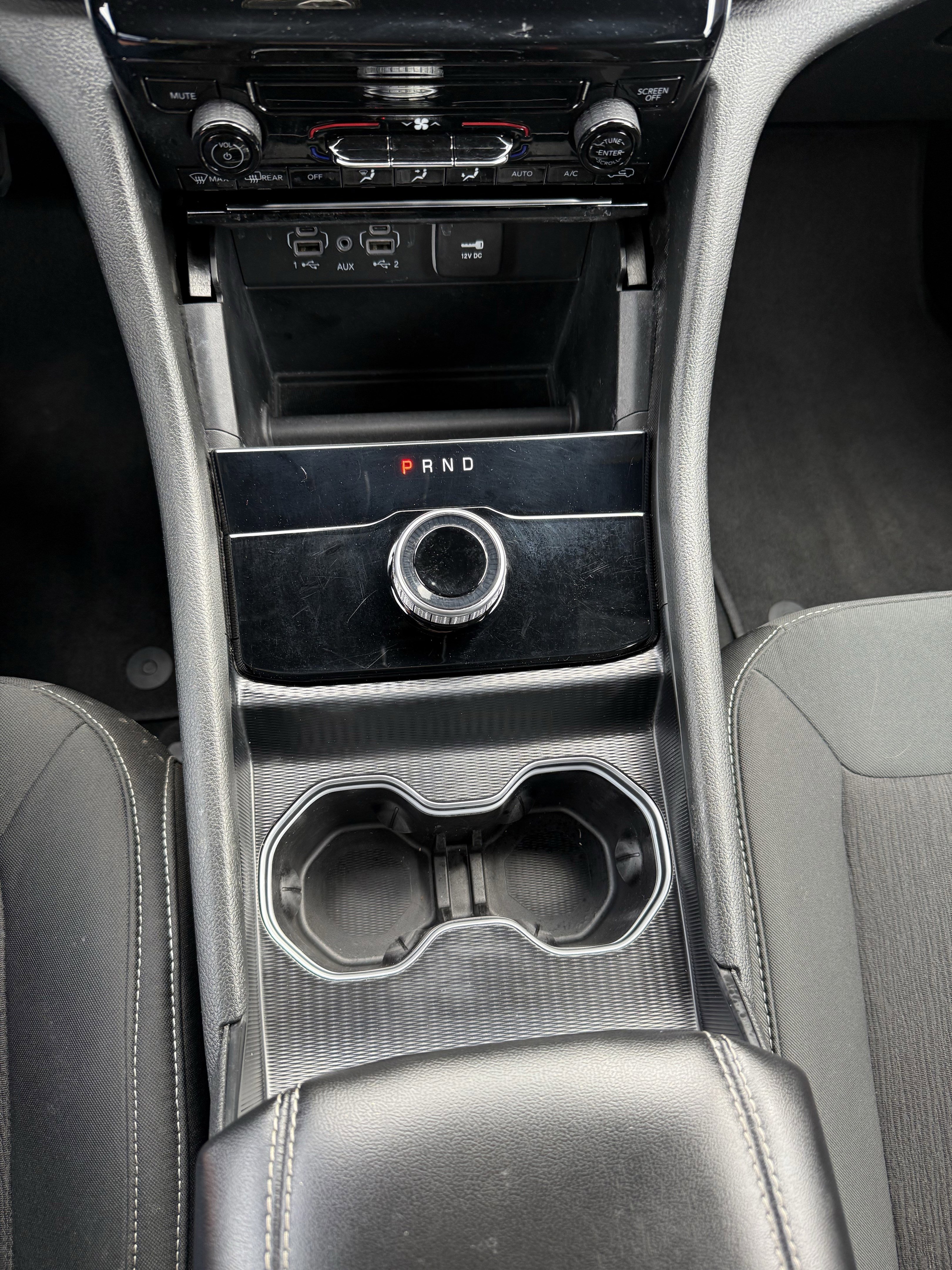 Used 2024 Jeep Grand Cherokee L Laredo image 31