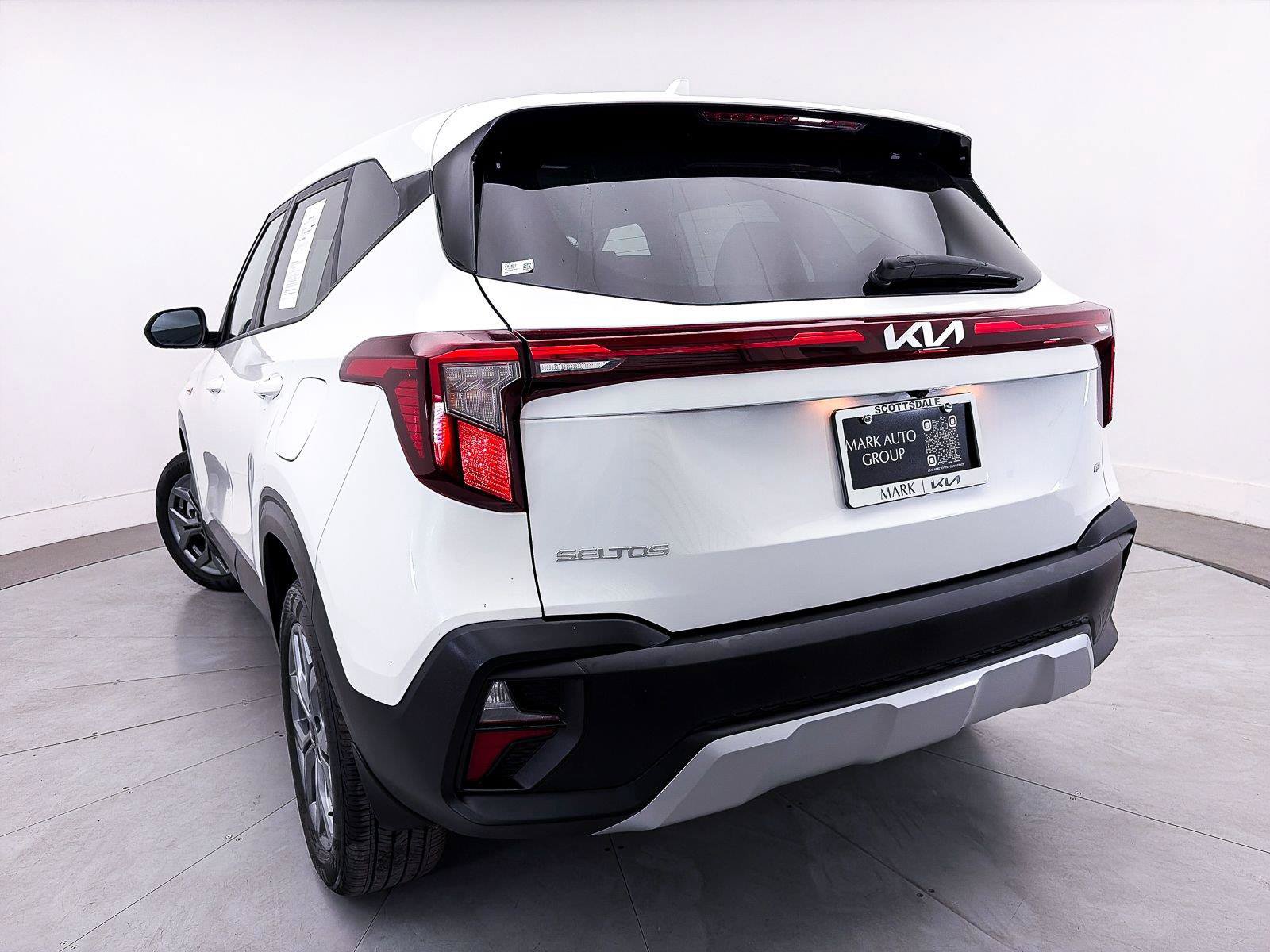 Used 2025 Kia Seltos LX AWD/4WD image 7