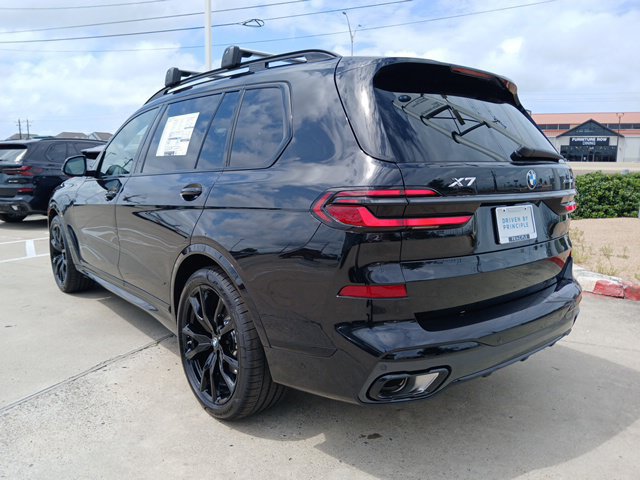 New 2027 BMW X7 xDrive40i w/ M Sport Package AWD/4WD image 7