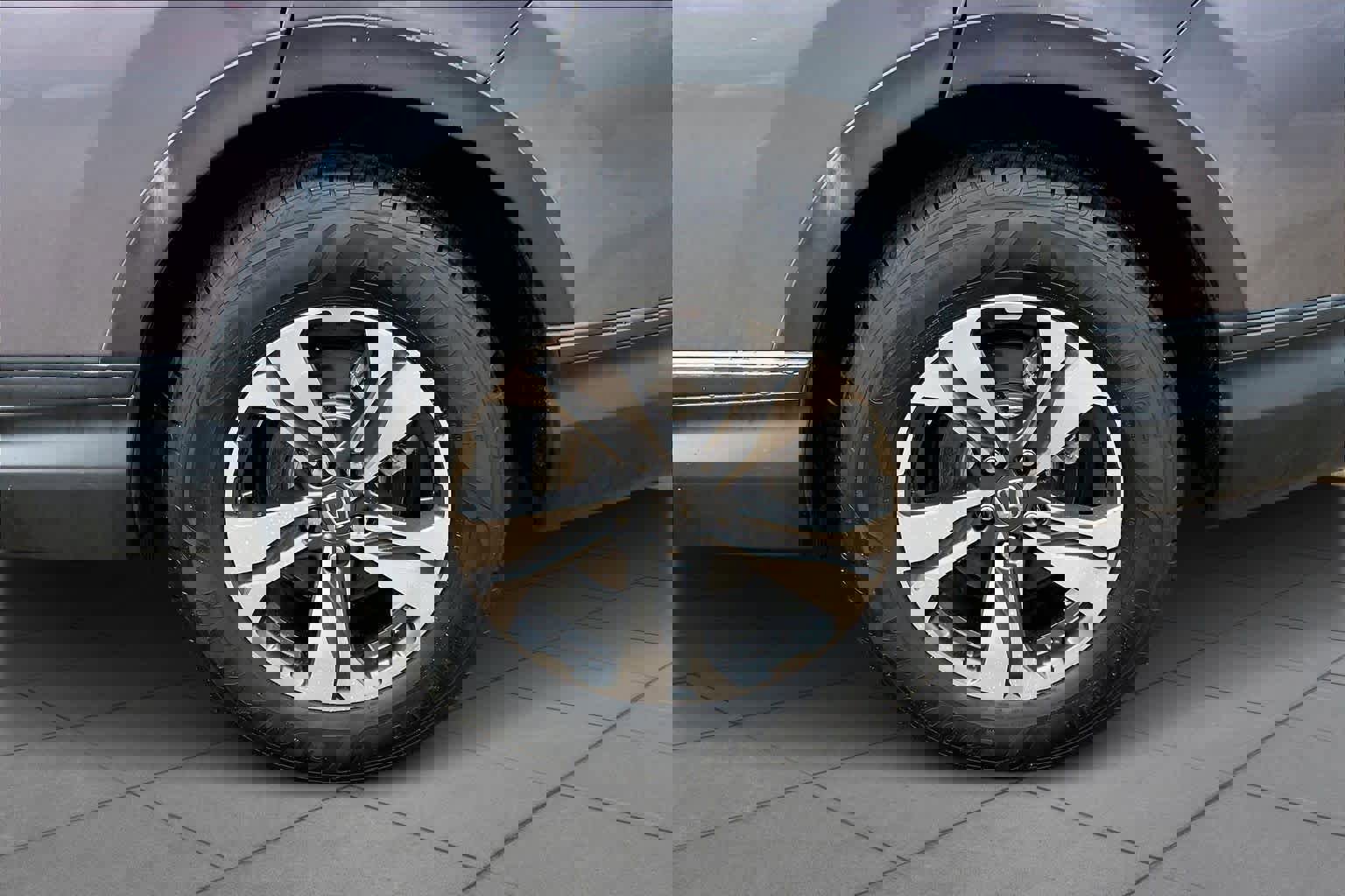 Used 2020 Honda CR-V LX image 11