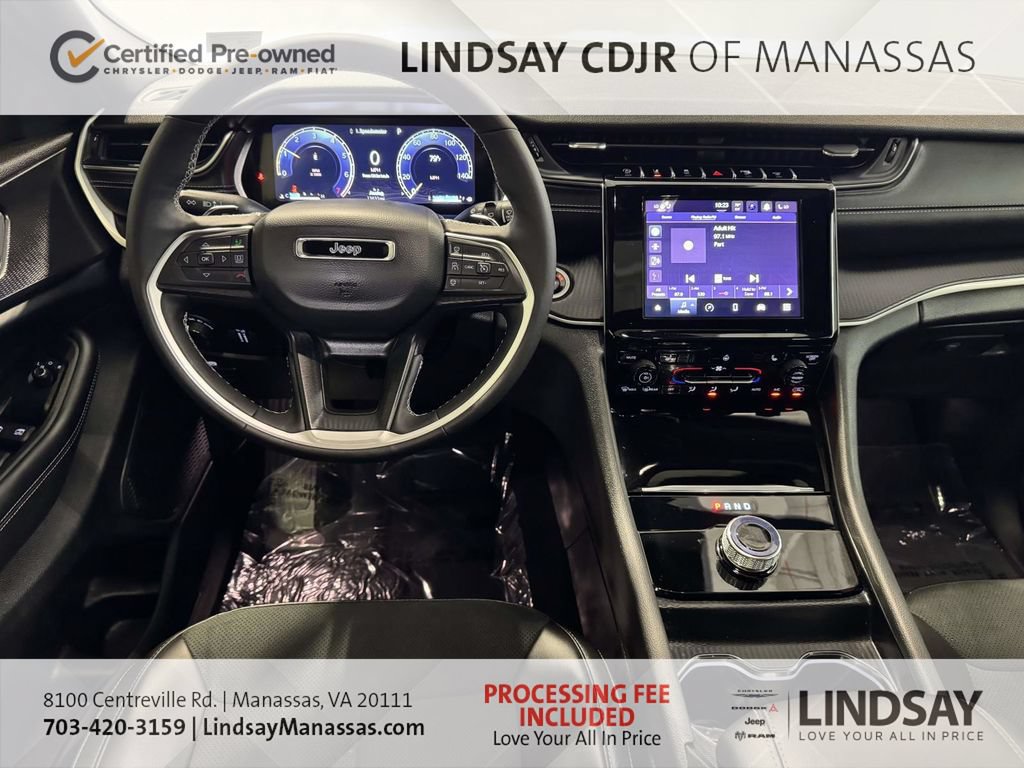 Certified 2025 Jeep Grand Cherokee Altitude AWD/4WD image 23
