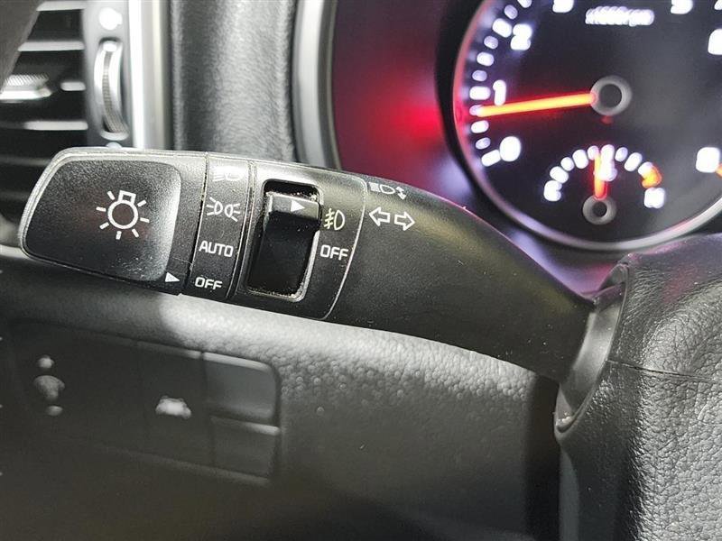 Used 2020 Kia Sportage LX AWD/4WD image 11