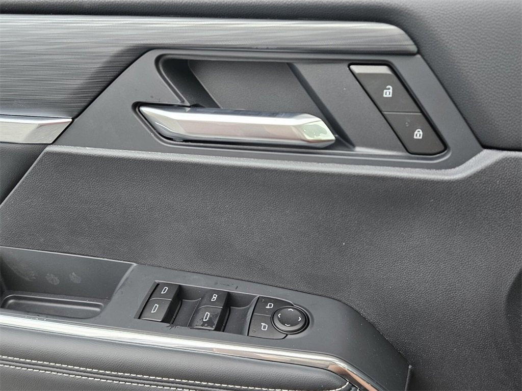 New 2025 GMC Acadia Elevation image 30