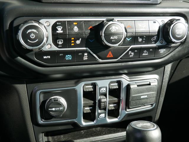 Used 2022 Jeep Wrangler Unlimited Sahara image 22