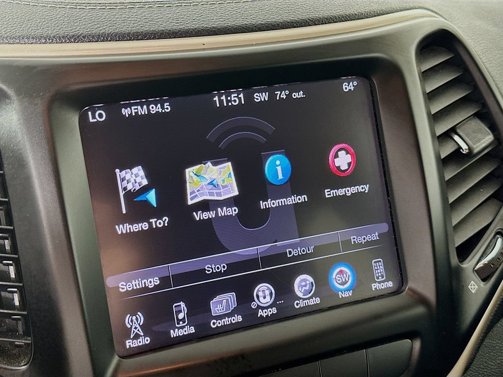 Used 2014 Jeep Cherokee Limited AWD/4WD image 18