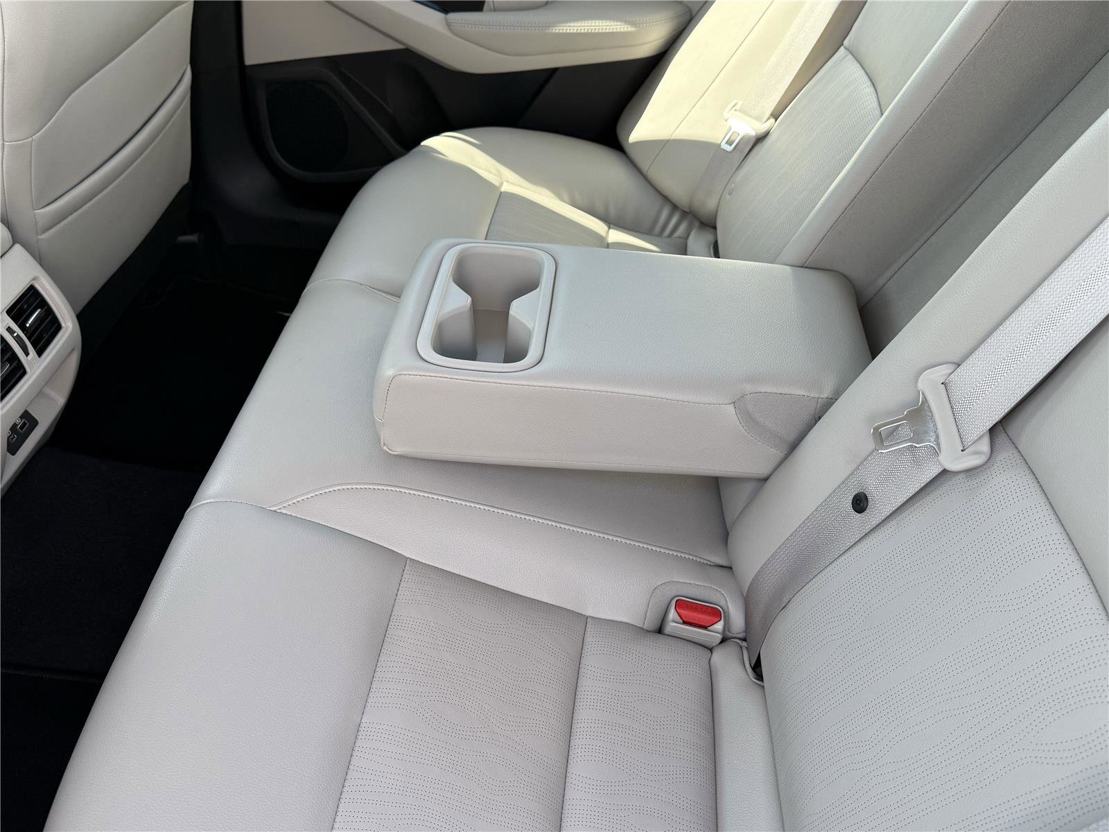 Used 2020 Nissan Altima 2.0 Platinum image 19