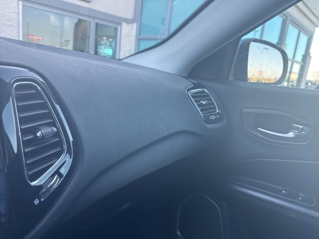 Used 2020 Jeep Compass Altitude image 14