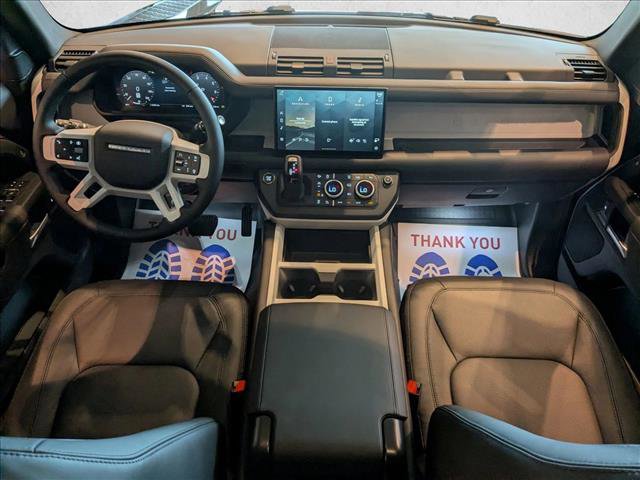 Used 2025 Land Rover Defender 110 S image 16